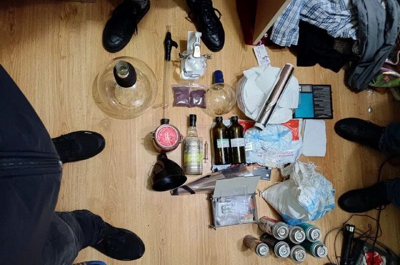 На Рівненщині двоє чоловіків налагодили виготовлення та реалізацію метамфетаміну (ФОТО)