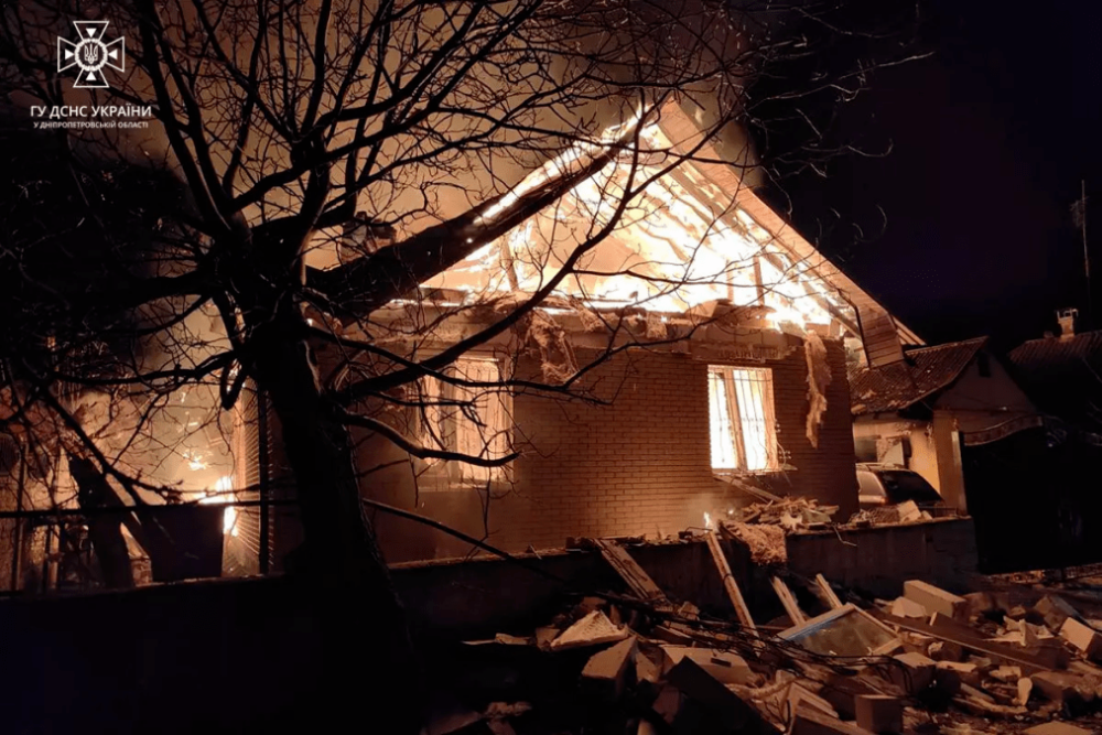 У Дніпрі стався вибух у будинку: жінка отримала опіки (ФОТО)