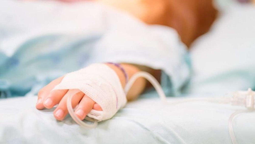 У Павлограді однорічна дитина мало не померла через цукерку