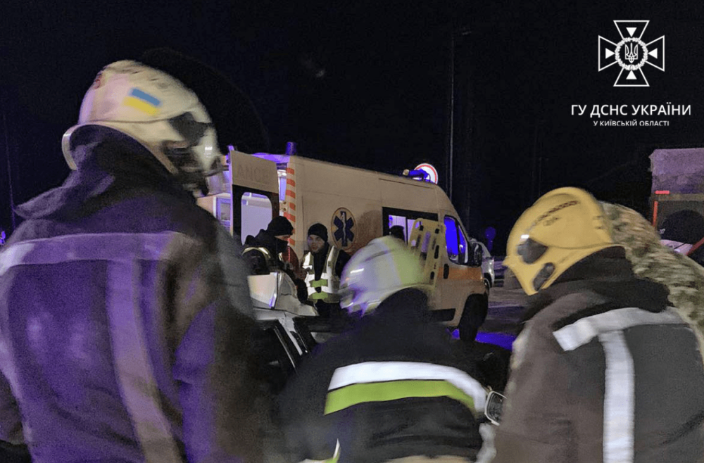 В Одесі рятувальники деблокували двох людей із автівки
