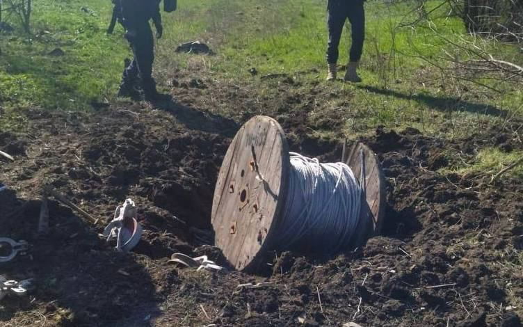 У селі на Херсонщині бригада комунальників підірвалася на міні, є загиблі та поранені (ФОТО)
