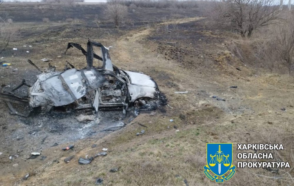 На Харківщині цивільний автомобіль підірвався на міні