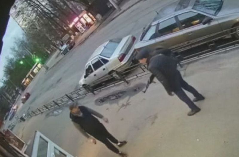 У Києві затримали чоловіка, який обстріляв торгівельний кіоск на вулиці Солом’янській (ВІДЕО)