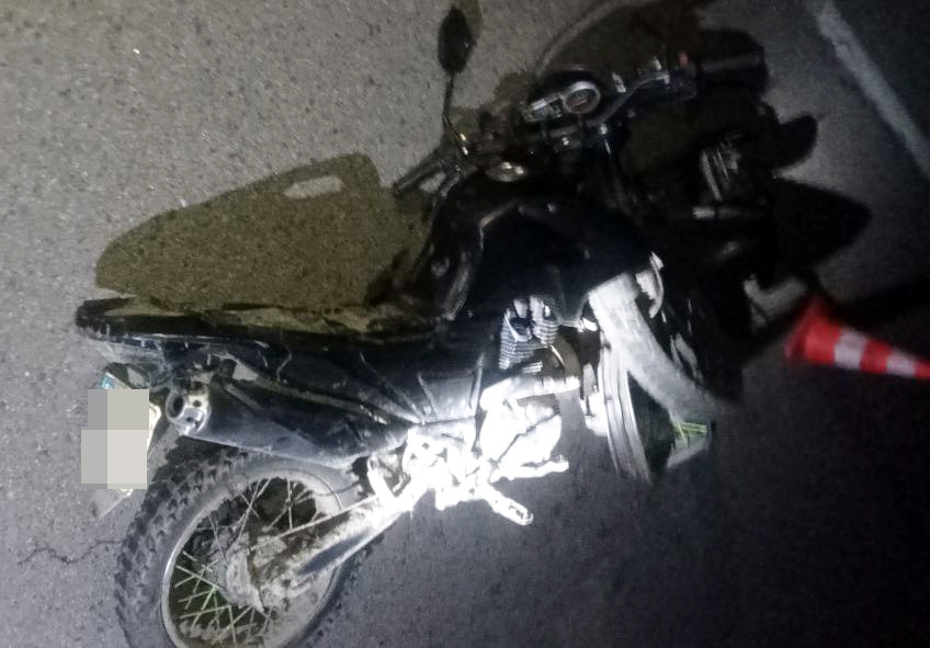 На Рівненщині молодий мотоцикліст врізався у підводу, троє людей поранені (ФОТО)