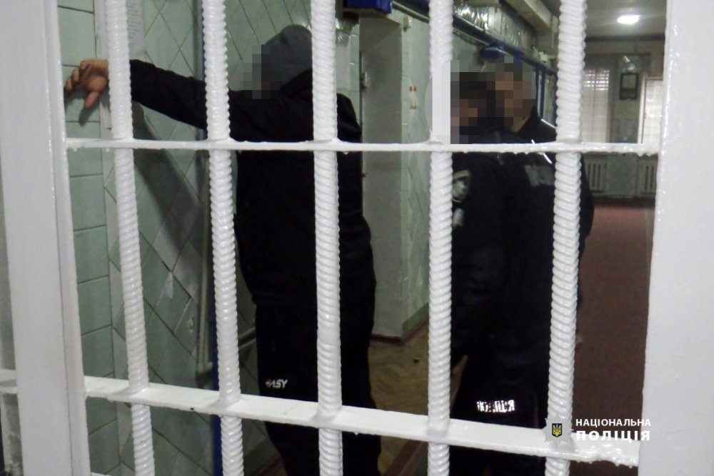 На Львівщині засуджено дебошира, який під час сутички в кафе проломив голову відвідувачу