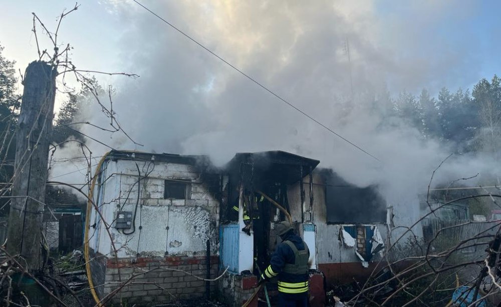 На Харківщині під час пожежі у приватному будинку загинули люди (ФОТО)