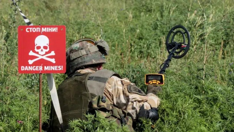 На Чернігівщині двоє осіб підірвалися на вибуховому пристрої: є загиблий