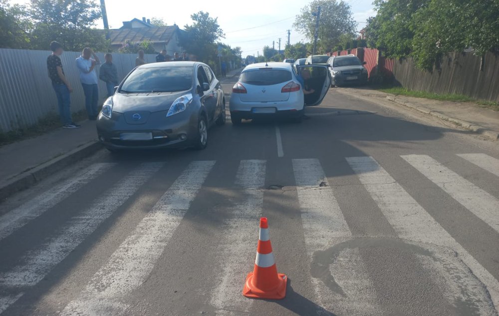 На Львівщині маленька дівчинка була збита одразу двома автомобілями