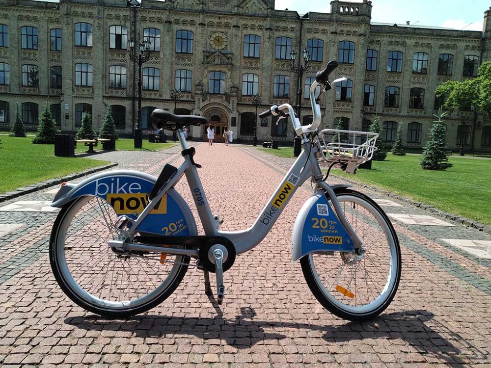 У Києві чоловік на прокатному велосипеді «накатався» на кримінальну статтю