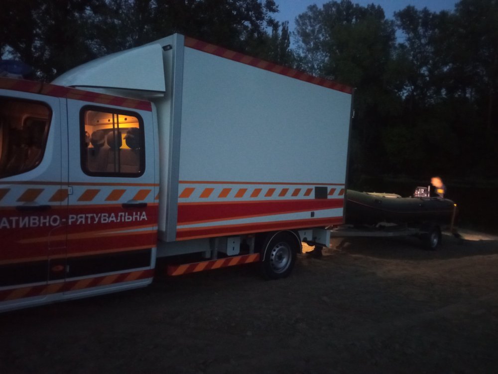 На Полтавщині рятувальники дістали з річки тіло дитини (ФОТО)