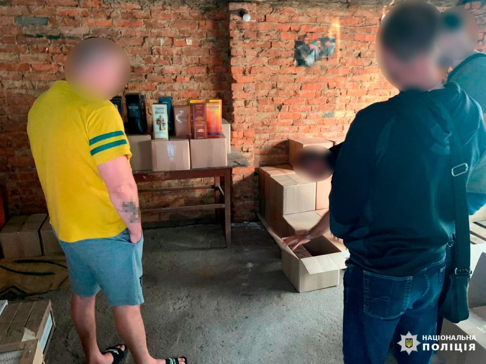 На Вінниччині у двох ділків вилучено понад тонну фальсифікованого алкоголю (ФОТО)