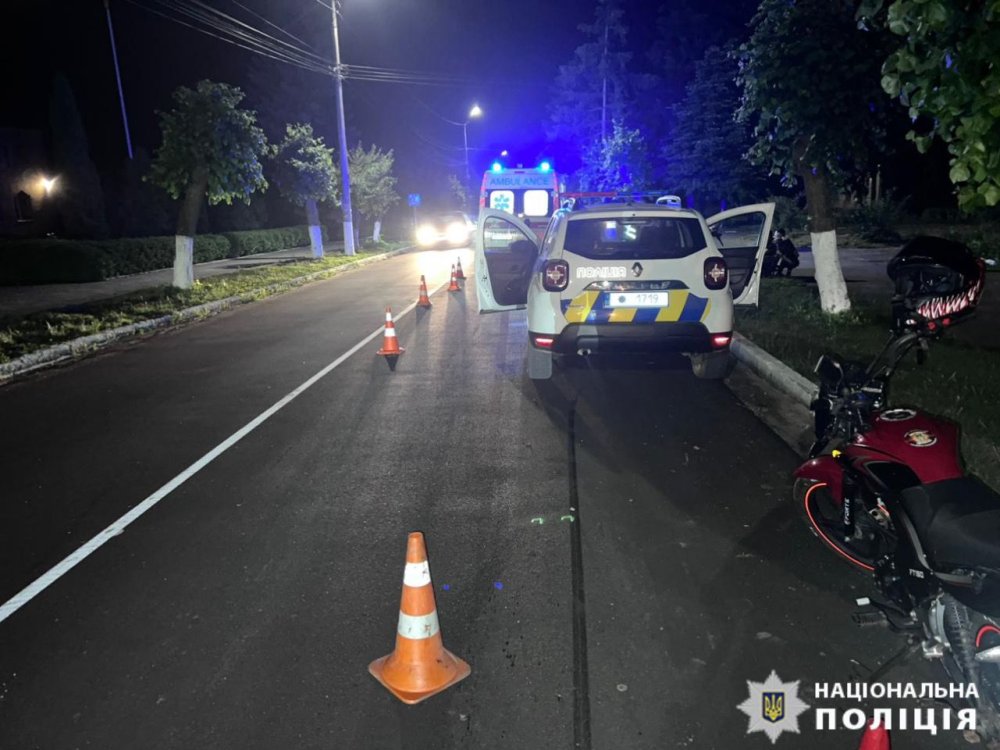 На Вінниччині у карколомній ДТП розбився на смерть неповнолітній мотоцикліст (ФОТО)