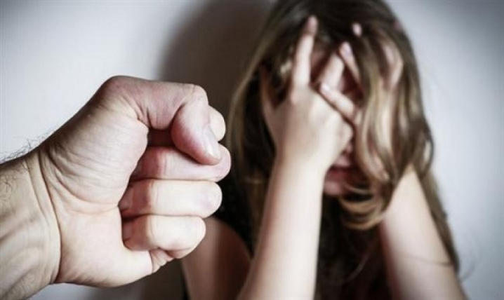 Мешканець Хмельниччини проведе 15 років у в’язниці за зґвалтування доньки співмешканки
