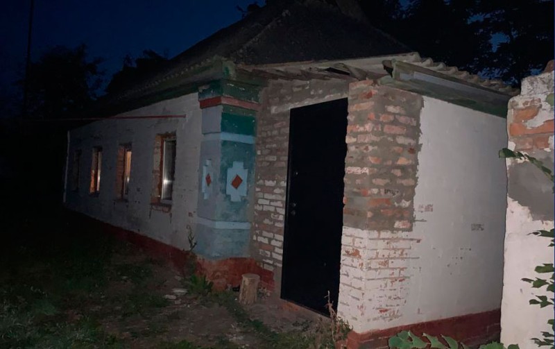 На Полтавщині 46-річна жінка вирішила конфлікт із співмешканцем за допомогою ножа