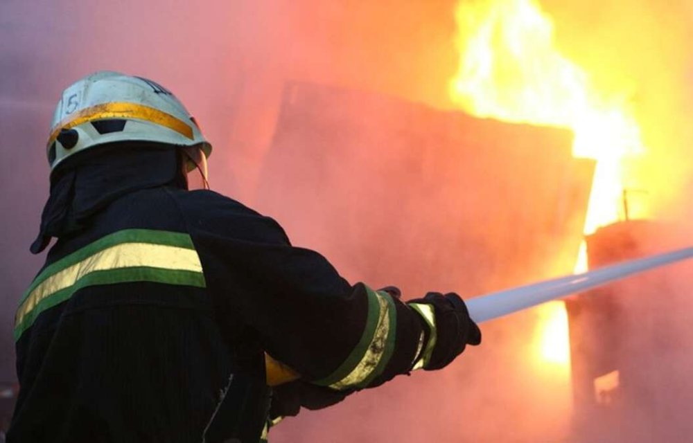 У Підгородному в палаючому будинку знайшли труп чоловіка