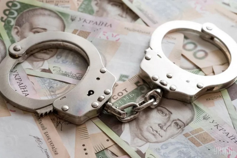 На Тернопільщині судитимуть офіцера військової частини, який вимагав у солдата гроші