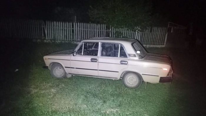 Заштовхала підлітка у багажник автівки та возила вулицею: на Одещині жінка вчинила самосуд