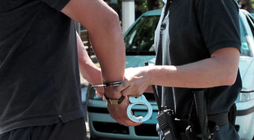 У Києві спіймали злодія, який викрадав акумулятори з автомобілів
