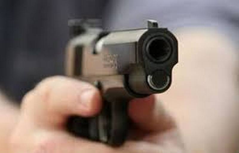 Житель Кам’янського отримав кулю в шию під час «п’яної» сварки