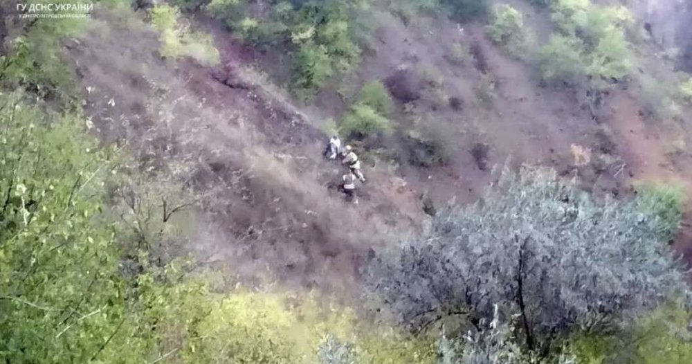 У Кам’янському районі зі схилу кар’єру врятували двох дітей (ФОТО)