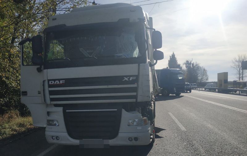 На Вінниччині у ДТП за участі 4-х автомобілів загинули двоє водіїв (ФОТО)