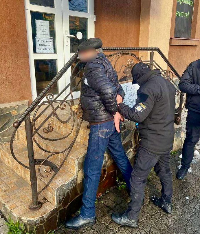 На Закарпатті поліція знешкодила потужне наркоугруповання з мільйонними прибутками (ФОТО)