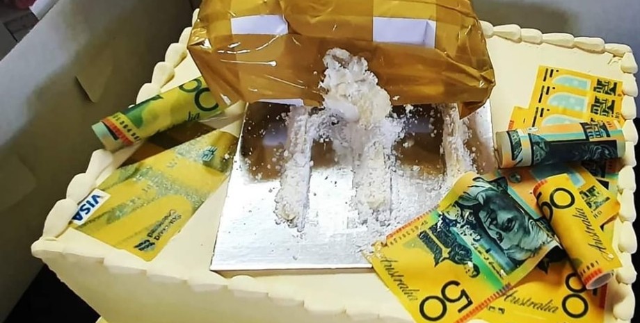 В Австралії жінка замовила сину на 30-річчя "кокаїновий торт" (ФОТО)