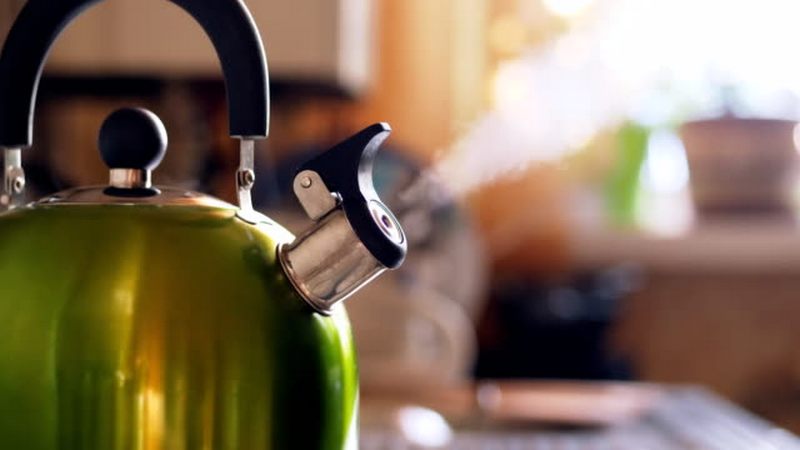У Дніпрі рятують хлопчика, на якого перекинувся чайник з окропом
