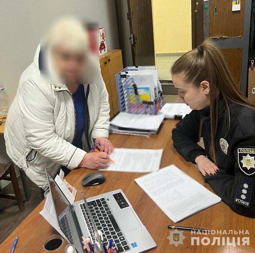 У Дніпрі пенсіонерка вкрала 15 тисяч з чужої картки (ФОТО)