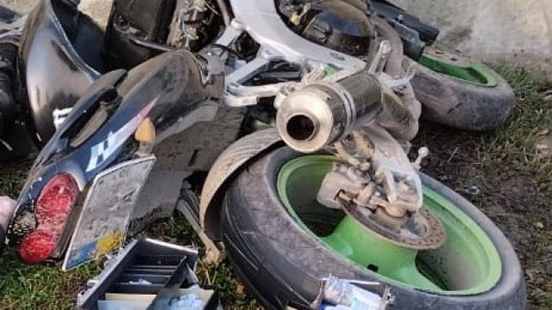 На Львівщині 18-річний водій мотоцикла в’їхав в бетонну огорожу і загинув (ФОТО)