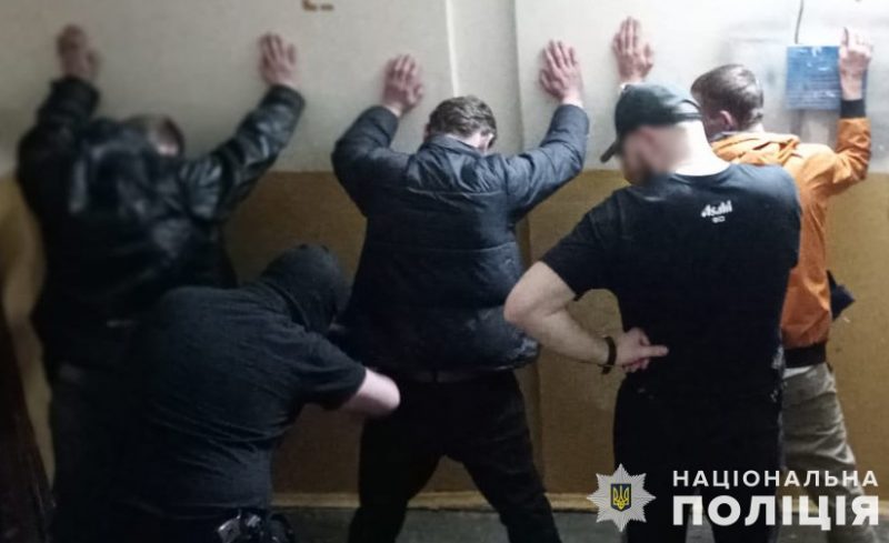 У Львові жінка організувала наркопритон