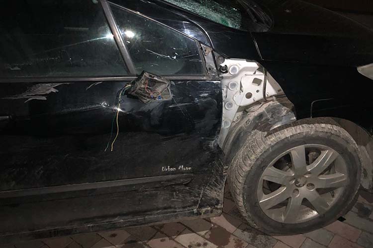 На Тернопільщині поліцейські знайшли молоду водійку, яка поїхала з місця наїзду на пішохода (ФОТО)