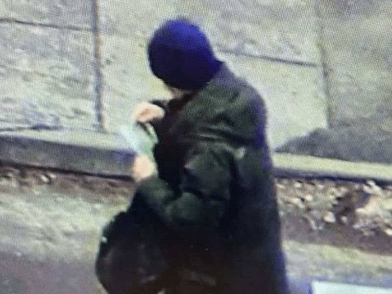 Нічого святого: у Києві чоловік вкрав з кабінету лікаря гроші, призначені на операцію дитині
