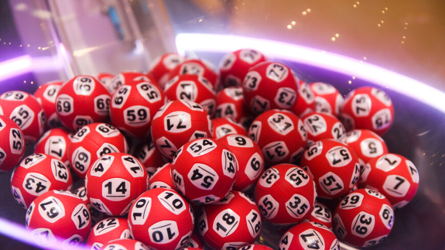 75-річний українець виграв мільйон гривень у лотерею