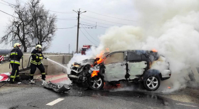 У Німеччині на автобані зіткнулися одразу 40 автівок (ФОТО)