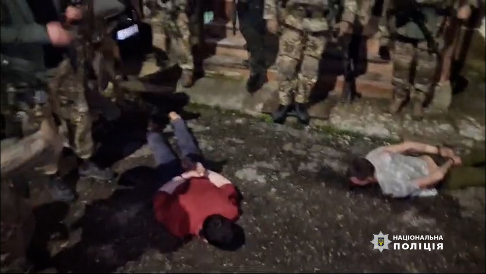 На Буковині затримано трьох злочинців, які перебували у розшуку за напад на поліцейських