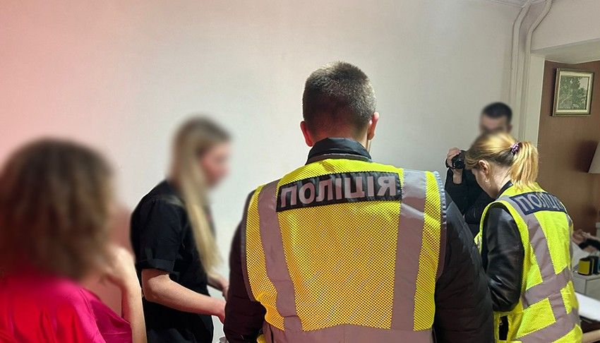 У центрі столиці «накрили» борделі, які організувала громадянка росії