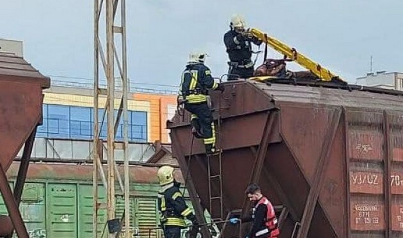 Уразило струмом на даху вагона: у Луцьку загинув 14-річний хлопець