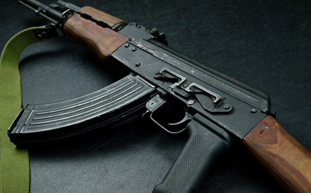 Українці зберігають до 5 мільйонів одиниць трофейної зброї - МВС