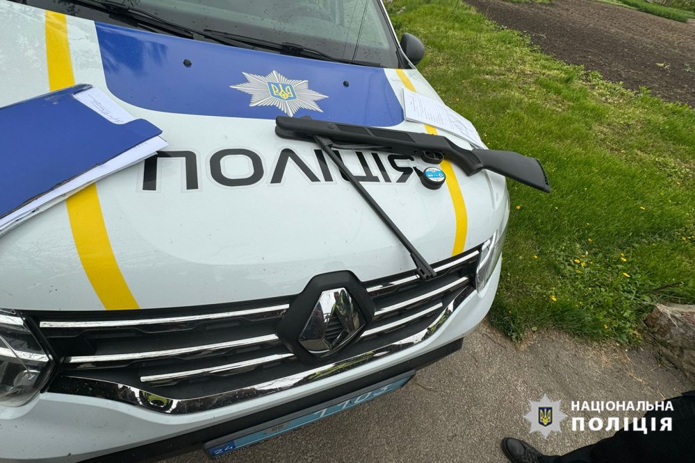 На Черкащині чоловік з пневматичної гвинтівки поранив сусідського кота (ФОТО)
