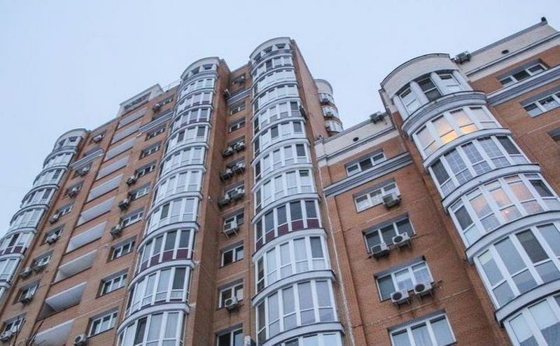 Шахраї хотіли продати квартиру в Києві, поки її власниця була в іншому місті