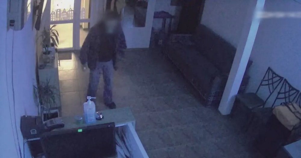 В Тернополі злодій сховався в туалеті і пограбував піцерію (ВІДЕО)