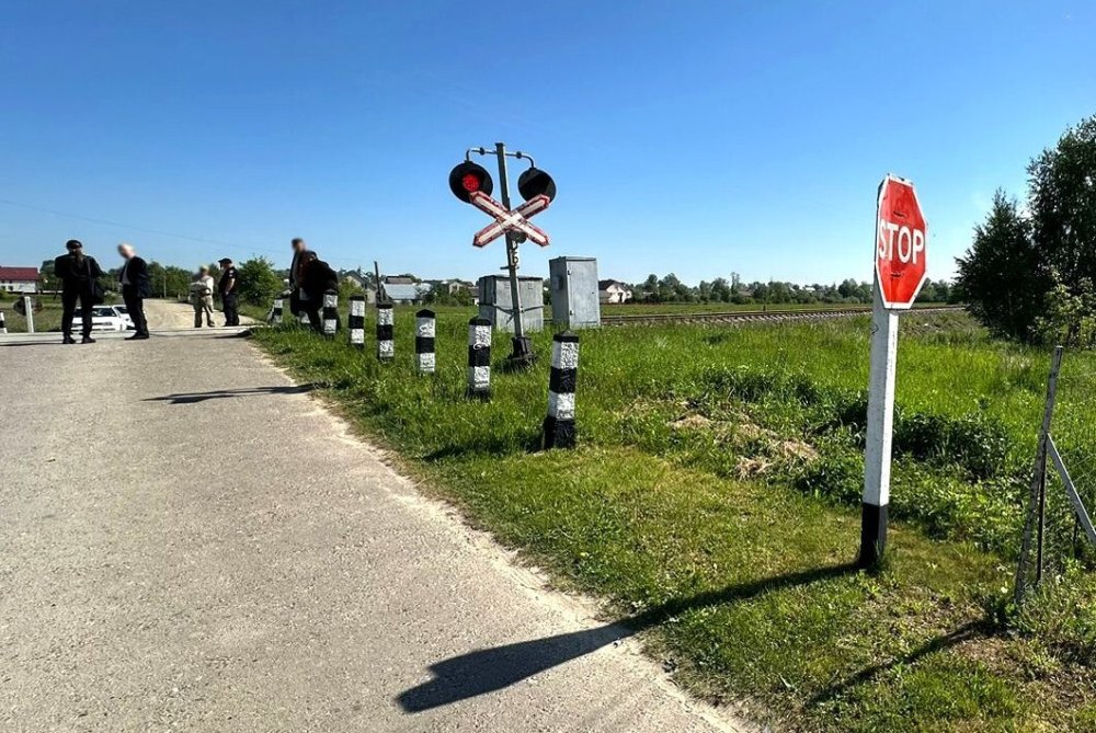 На Львівщині під колесами потяга загинув велосипедист (ФОТО)