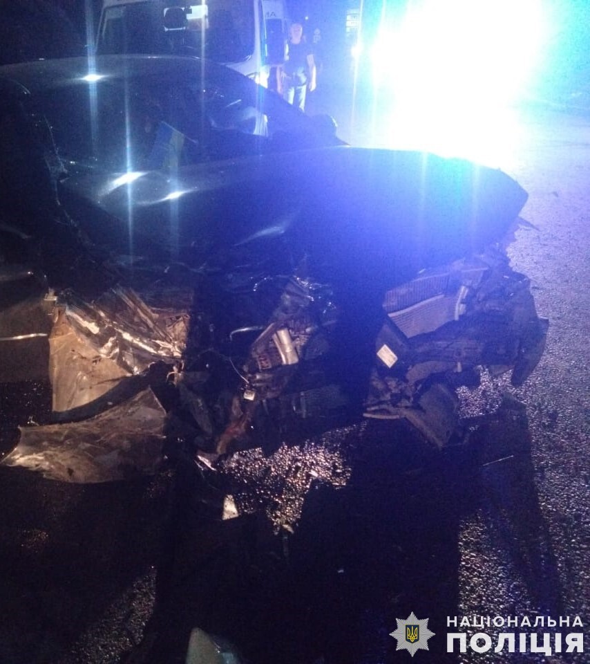 На Львівщині зіткнулися два автомобілі: дев'ять людей травмовані (ФОТО)