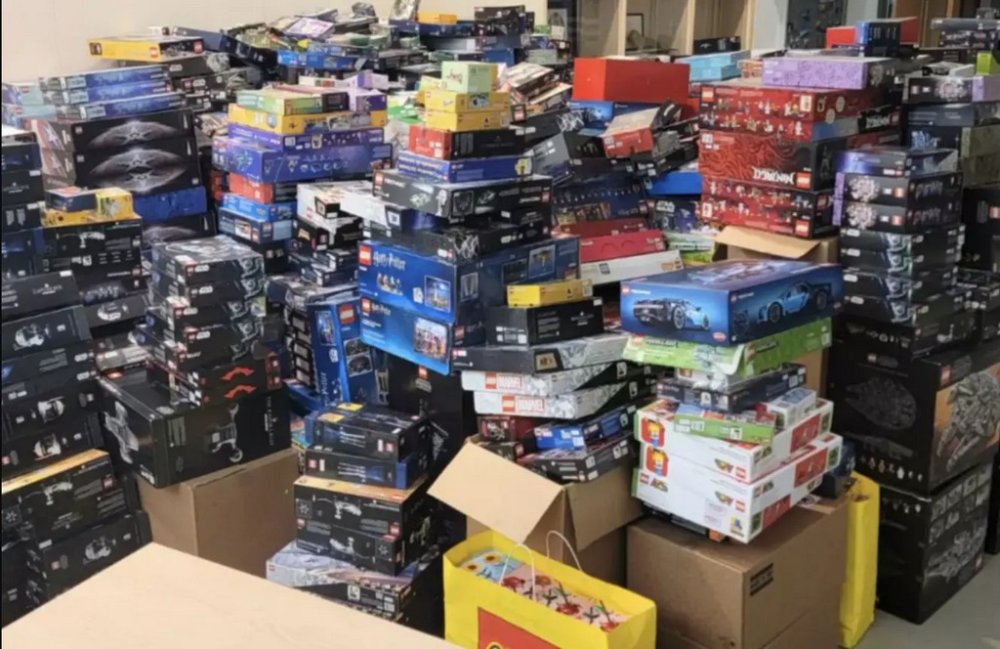 Американець зі спільницею викрали LEGO на 100 тисяч доларів