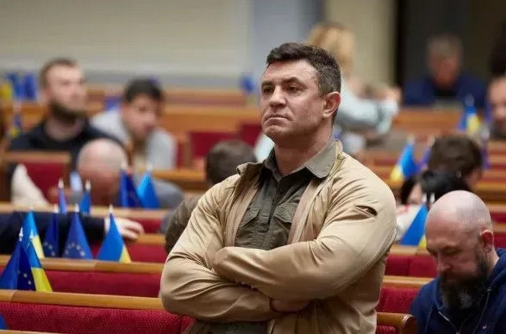 Скандальному нардепу Тищенку повідомили про підозру, він під домашнім арештом
