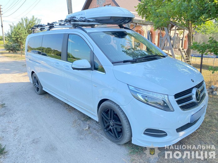 На Сумщині півторарічний хлопчик загинув під колесами батькового авто