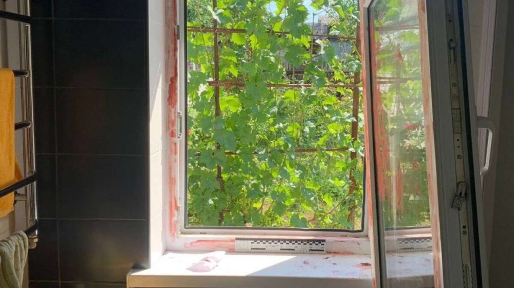 Влізли до будинку через вікно: у Дніпрі затримали двох квартирних крадіїв (ФОТО)