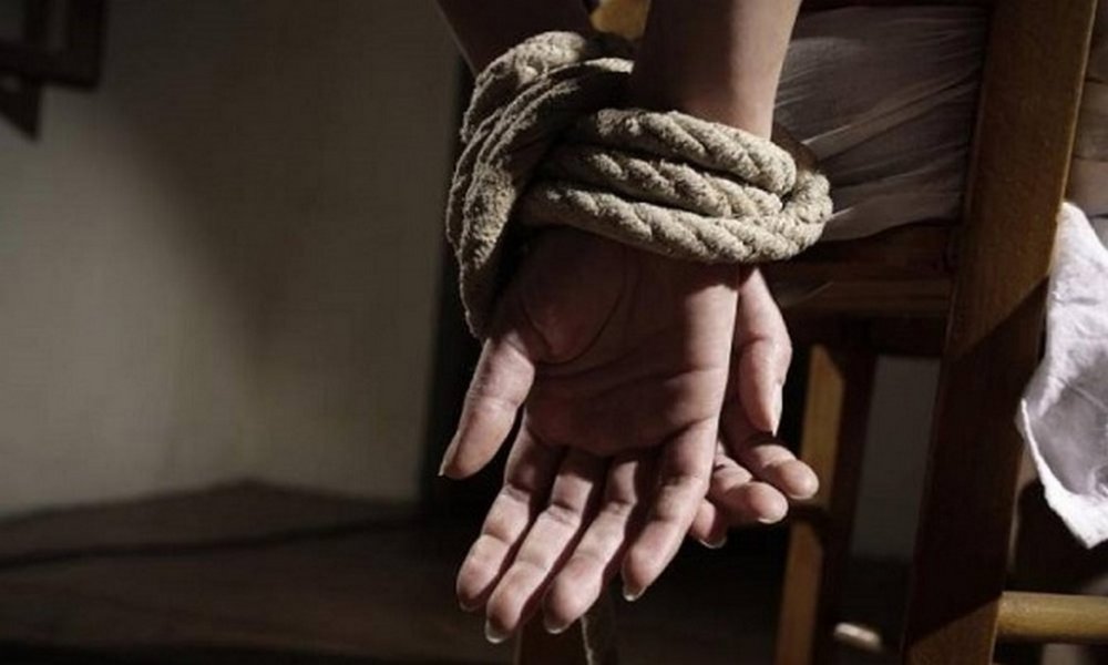 На Київщині засуджено рецидивіста, який зв’язав жертву та залишив ії поблизу лісосмуги