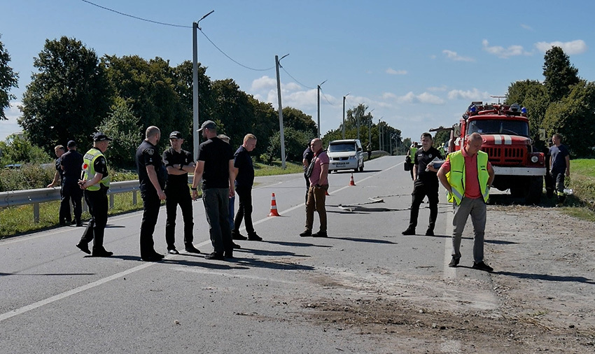 На Хмельниччині повідомлено про підозру водію автобусу з дітьми, який вчинив смертельну ДТП (ФОТО)